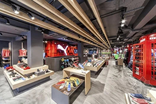 PUMA 门店大屏细节